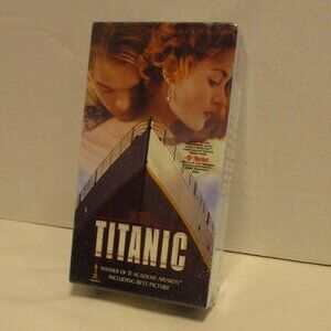 Titanic NEW Sealed Vintage 1997 Small Black Blue White Love Romance VHS Movie